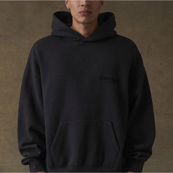 (M) NWT $250 Fear of God Essentials Stretch Limo Hoodie Black - Picture 2 of 5